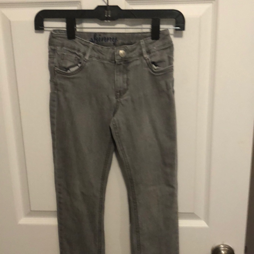 Girls gray skinny jeans